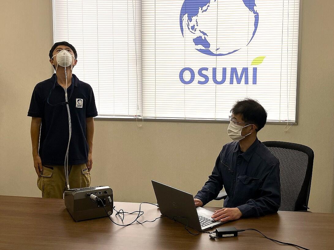 フィットテスト実施中の様子(定量)